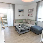 Apartament Weinquartier Bad Koesen 65 Qm Kueche Parkplatz Terrasse Weinbergsblick Naumburg (Saale)