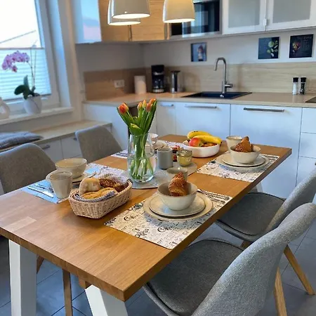 Weinquartier Bad Koesen 65 Qm Kueche Parkplatz Terrasse Weinbergsblick