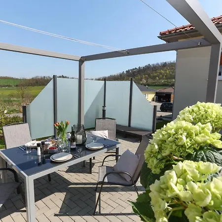 Appartamento Weinquartier Bad Koesen 65 Qm Kueche Parkplatz Terrasse Weinbergsblick *