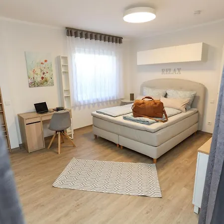 Weinquartier Bad Koesen 65 Qm Kueche Parkplatz Terrasse Weinbergsblick شقة