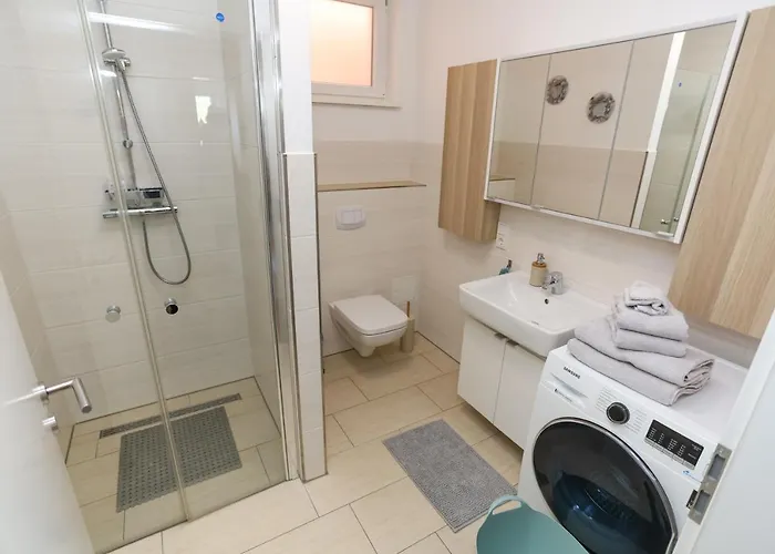 Appartamento Weinquartier Bad Koesen 65 Qm Kueche Parkplatz Terrasse Weinbergsblick Naumburg (Saale)