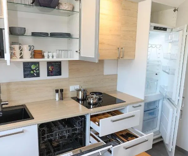 Weinquartier Bad Koesen 65 Qm Kueche Parkplatz Terrasse Weinbergsblick Appartamento Naumburg (Saale)